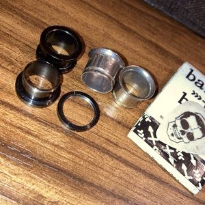 2 pair 1/2 inch gauges